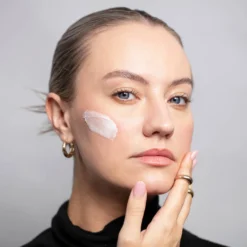 Αντίποδες Antipodes Vanilla Pod Hydrating Day Cream 60ml -Cosmetic Products Store 10374557 1114991520919452