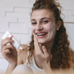 Uriage Roséliane Anti-Redness Mask 40ml -Cosmetic Products Store 11241939 1095093123744991