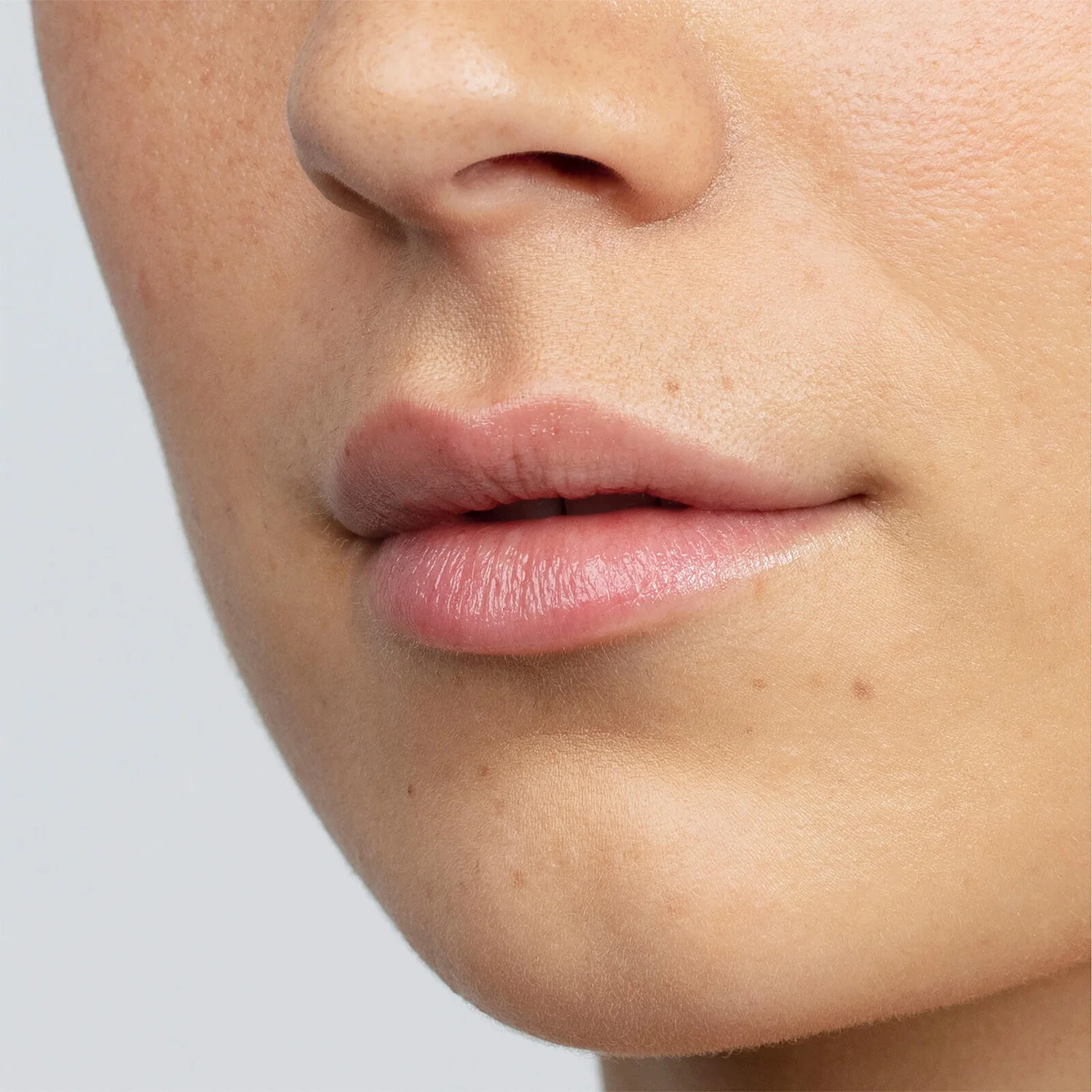 Αντίποδες Antipodes Kiwi Seed Oil Lip Conditioner 4g 6 Αντίποδες Antipodes Kiwi Seed Oil Lip Conditioner 4g - Image 4