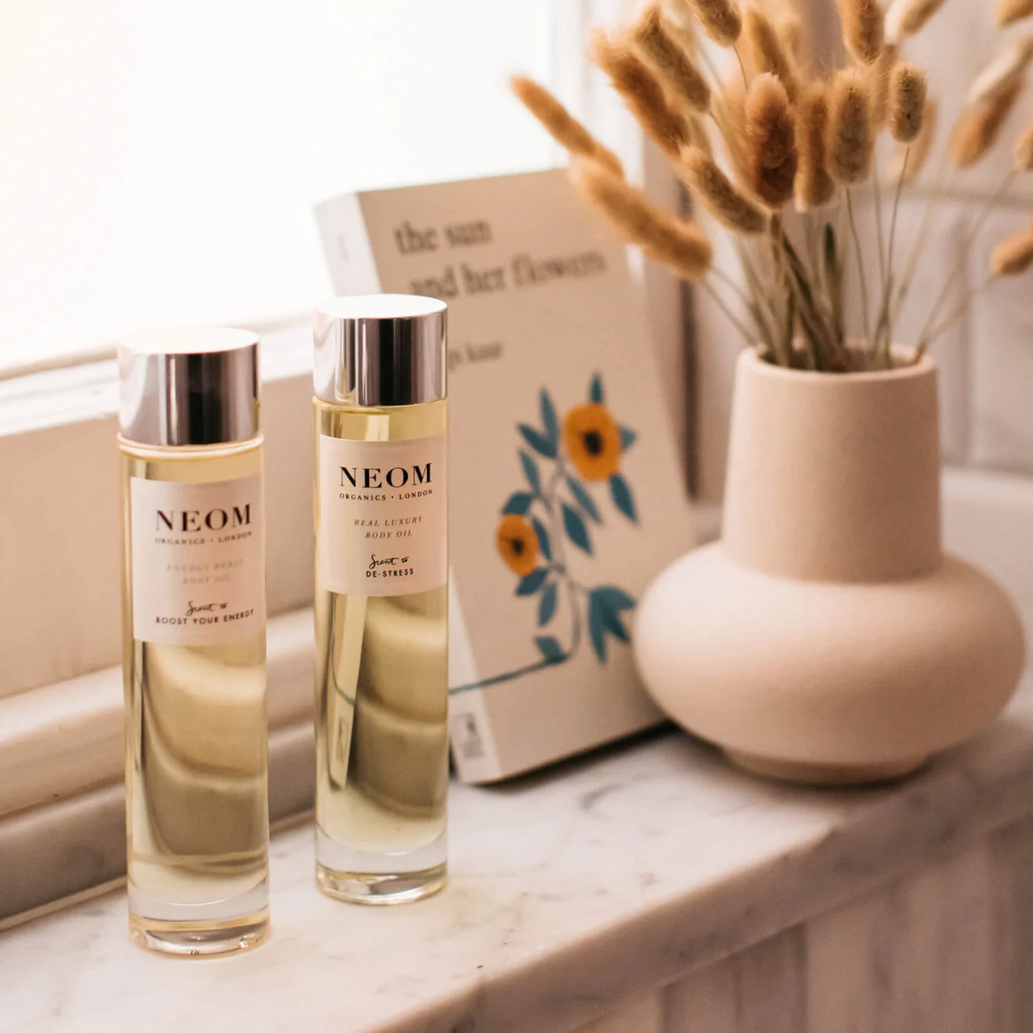 NEOM Organics Real Luxury De-Stress Body Oil 100ml 5 NEOM Organics Real Luxury De-Stress Body Oil 100ml - Image 3