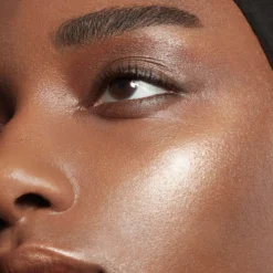 Illamasqua Beyond Liquid Highlighter - Epic -Cosmetic Products Store 12274852 1714869423022242