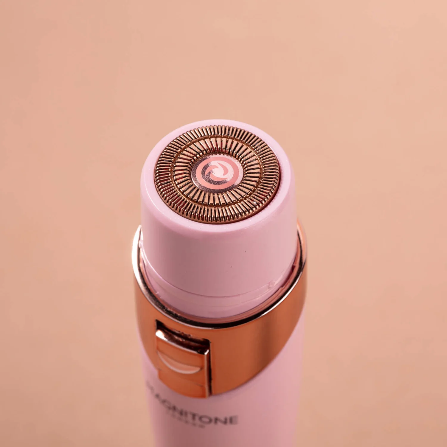 MAGNITONE London FuzzOff 3-in-1 Trimmer - Pink 9 MAGNITONE London FuzzOff 3-in-1 Trimmer - Pink - Image 7
