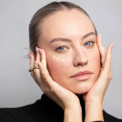 Αντίποδες Kiwi Seed Gold Luminous Eye Cream 30ml -Cosmetic Products Store 12305834 1884991523517338