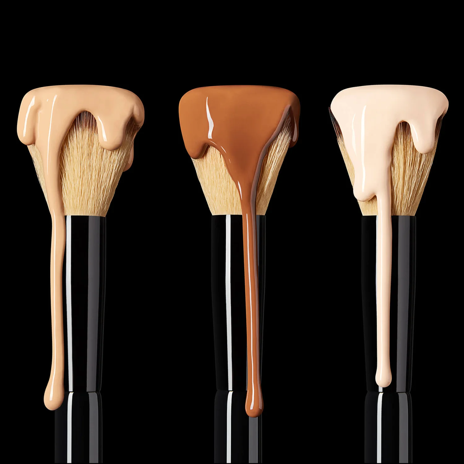 Illamasqua Foundation Brush 6 Illamasqua Foundation Brush - Image 4