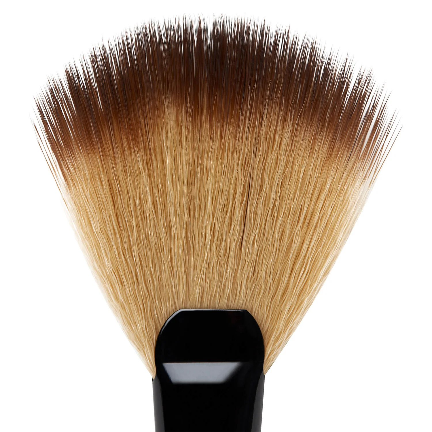 Illamasqua Highlighter Brush 4 Illamasqua Highlighter Brush - Image 2