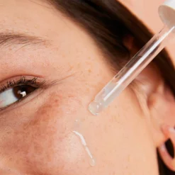 Isle Of Paradise HYGLO Hyaluronic Self-Tan Serum For Face 30ml -Cosmetic Products Store 12504923 4904863729741759