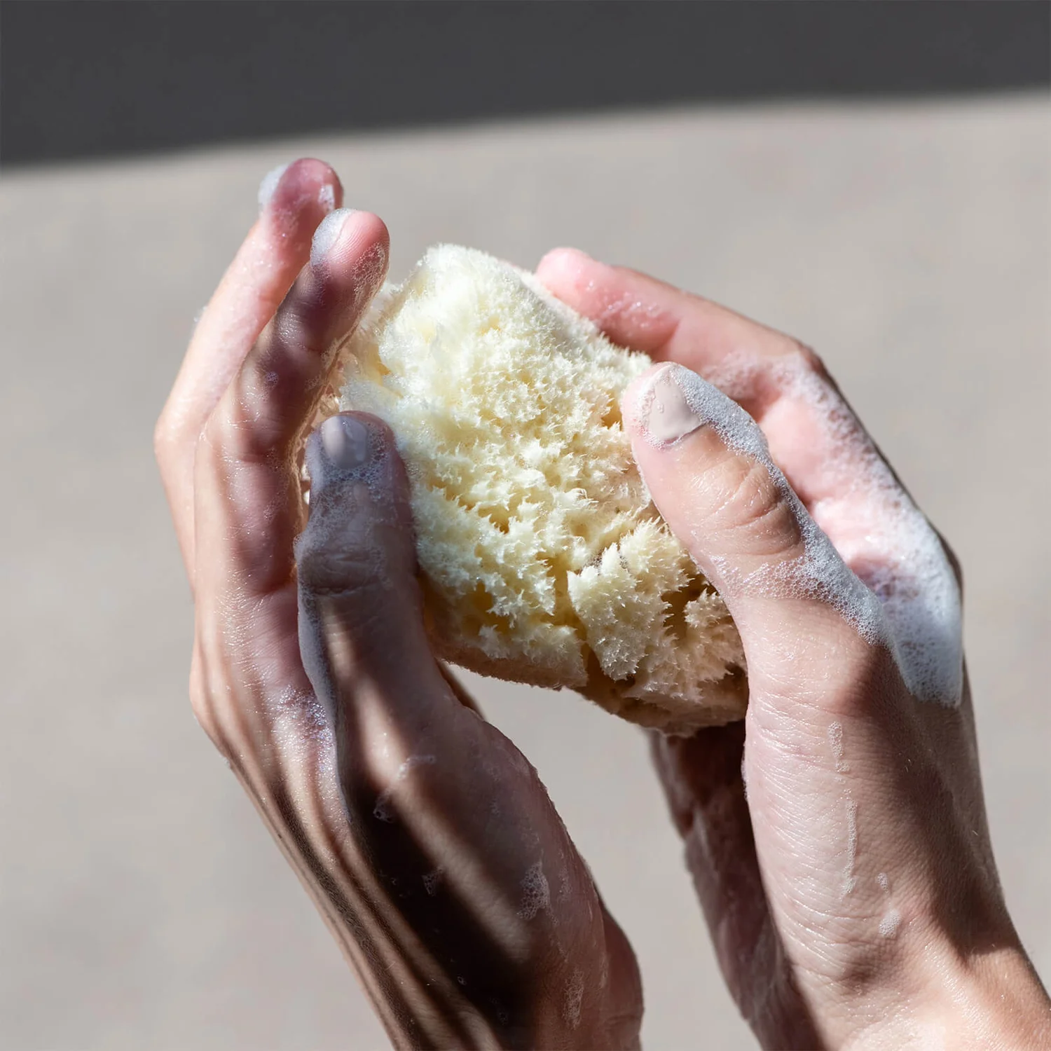 KORRES Guava Renewing Body Cleanser 250ml 5 KORRES Guava Renewing Body Cleanser 250ml - Image 3