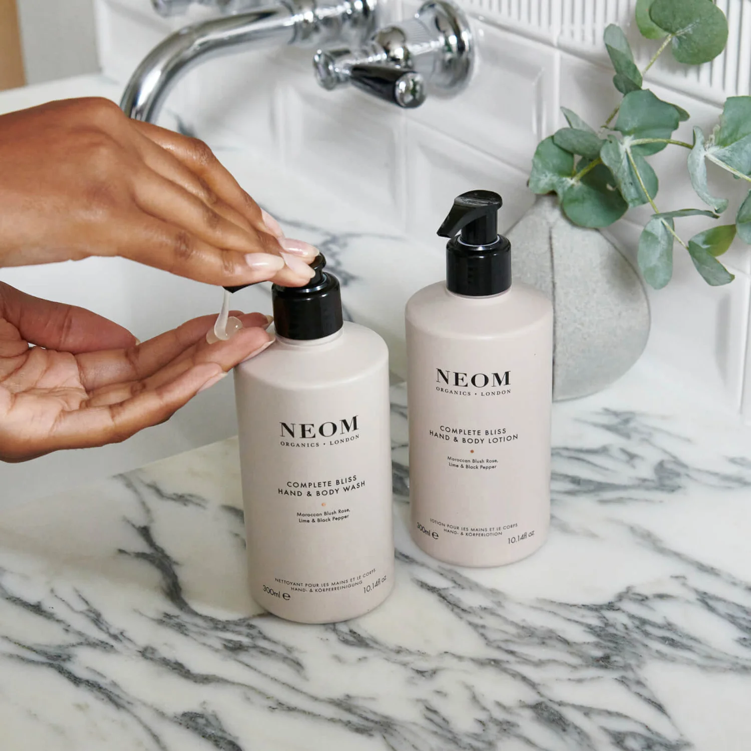 NEOM Complete Bliss Hand And Body Lotion 300ml 4 NEOM Complete Bliss Hand And Body Lotion 300ml - Image 2